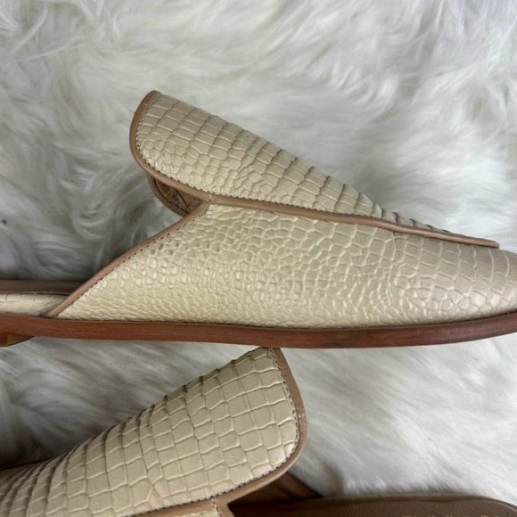 Kaanas Sardinia Snake Embossed Mule in Off White - Picture 7 of 9